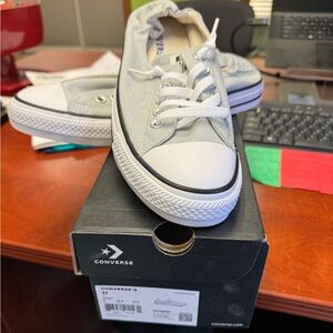 New! Women’s Converse